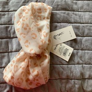 Blush cheetah print headband